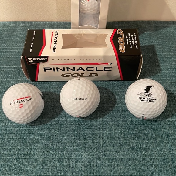 Golf Balls. Pinnacle Gold - Picture 3 of 3